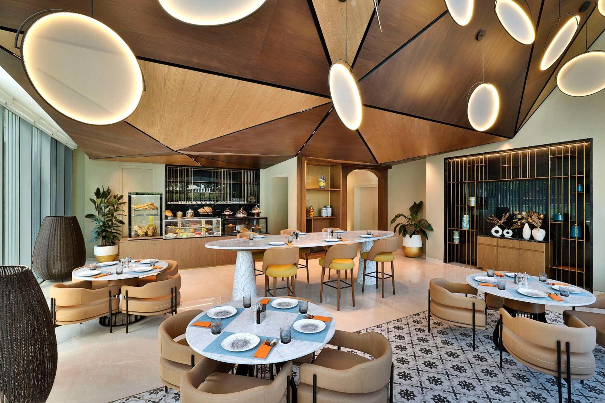 Tumbi West Palm Beach Hotel Dubai,Tapestry Collection Hilton Dış mekan fotoğraf